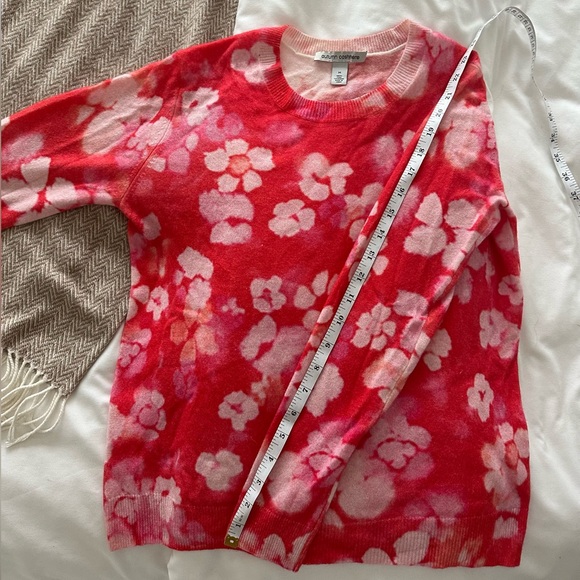 Autumn Cashmere Red floral Crew Neck Sweater Sz M - Picture 6 of 6
